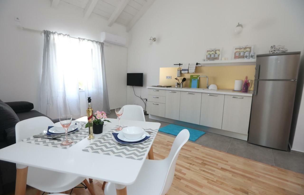 Apartament Kuce Za Odmor Brkic Lozovac Zewnętrze zdjęcie