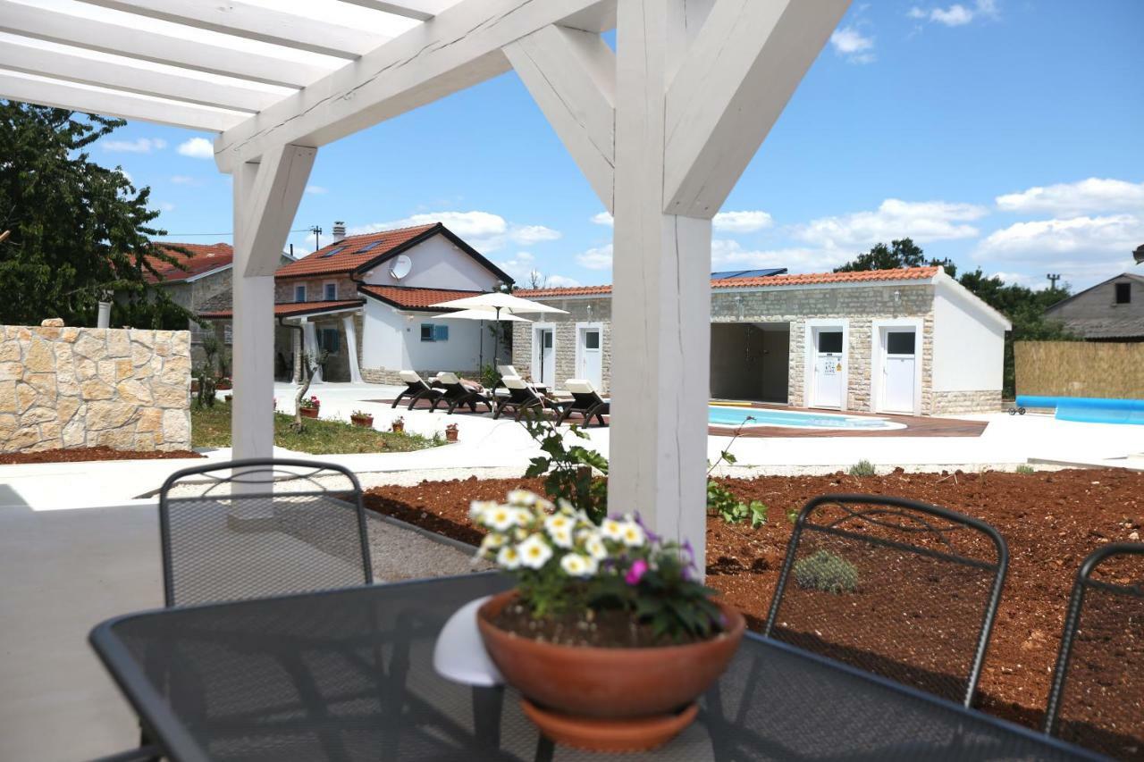 Apartament Kuce Za Odmor Brkic Lozovac Zewnętrze zdjęcie