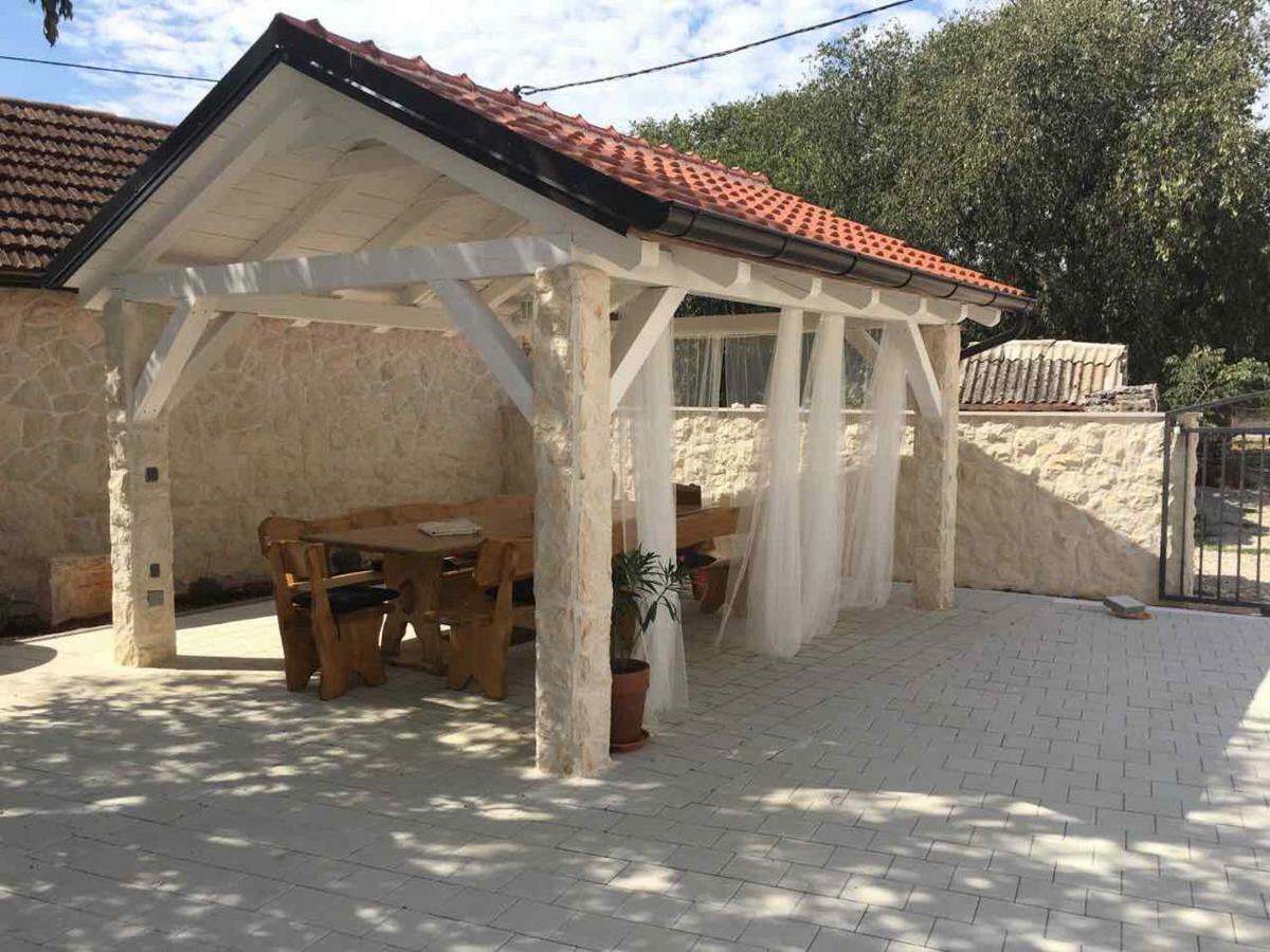 Apartament Kuce Za Odmor Brkic Lozovac Zewnętrze zdjęcie